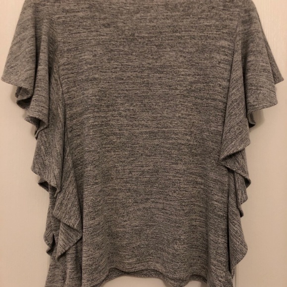 GAP ruffle top - Picture 2 of 4